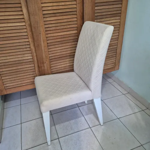 Cadeira estofada