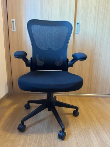 un. DT3 (7) Cadeira Office DT3 Vita, Até 120kg, Ajuste de Inclinação