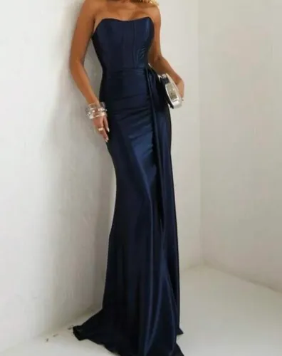 Aluguel de Vestido de Festa (formatura, casamento, etc)   R$ 120,00