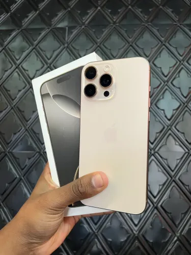 iPhone 16 pro Max 