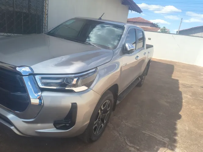 Toyota Hilux CD SRX 4X4 2.8 TDI 16V Diesel Aut. 2023
