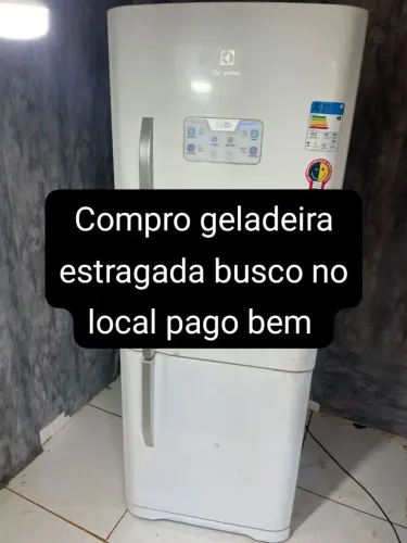 Compra-se geladeira com defeito 