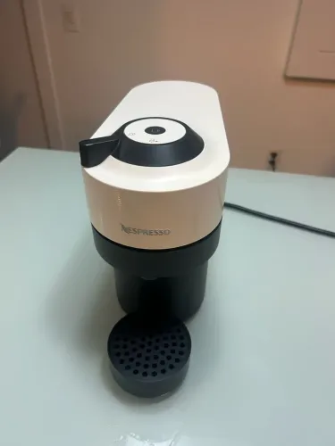 Nespresso Vertuo Pop Branca Coco 220V - Seminova, com manuais