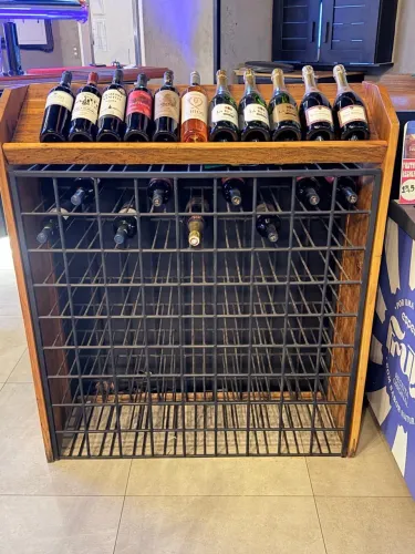 Vende-se Adega de vinho