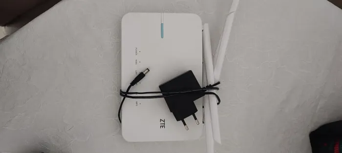 3 Roteadores Wifi ZTE perfeito estado de funcionamento
