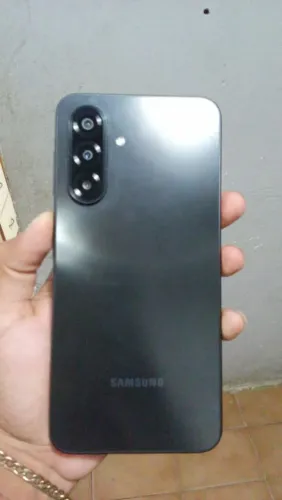 Vendo celular A17 com apenas 4 meses de uso 