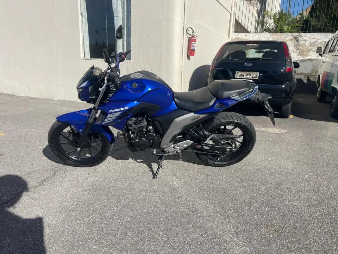 Fazer Fz25