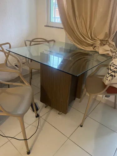 Mesa de 4 lugares