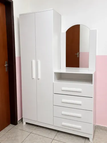 guarda-roupas infantil com penteadeira 