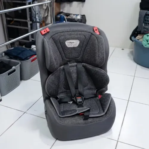 Cadeira de carro pra criança