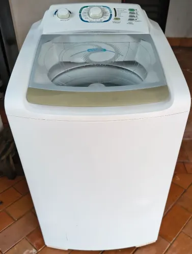 Máquina faz tudo Electrolux turbo 10 kg funcionando perfeitamente top!