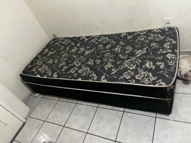 Cama box de solteiro