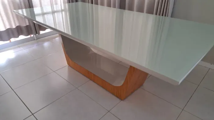 Mesa para Sala de Jantar 220 cm x 110 cm MDP / Vidro Off White