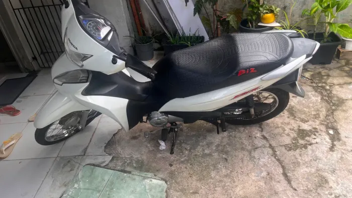 Vendo Honda Biz 110i