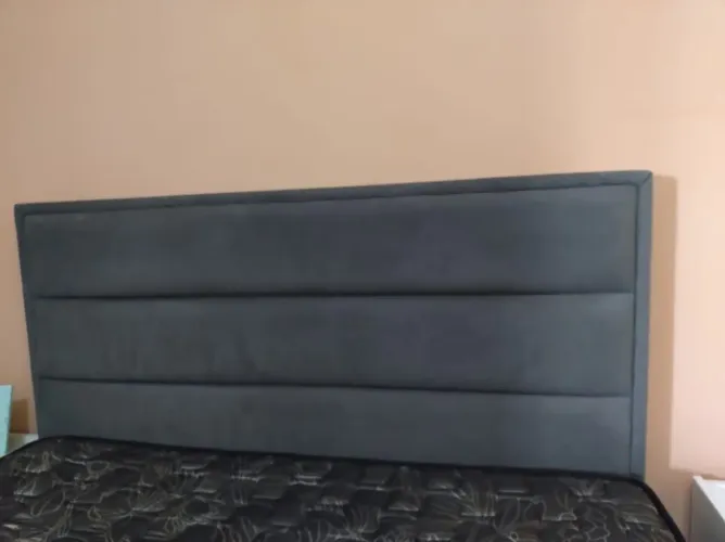 Cabeceira de cama casal, poucos meses de uso.
