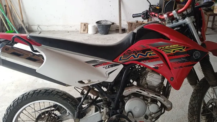 Lander 250 pra vender ou troco em Bros e XRE 190