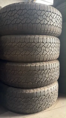 Pneus 275/60/20 marca Goodyear