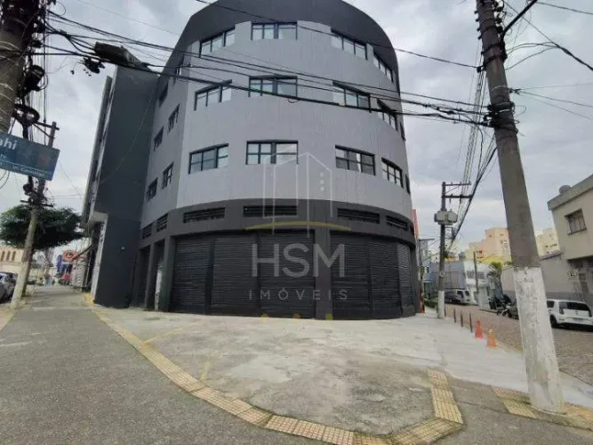 Salão Comercial Amplo 195m² em Localização Estratégica no Rudge Ramos