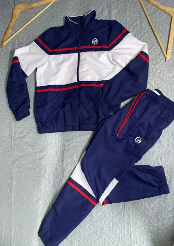 Conjunto Sergio Tacchini