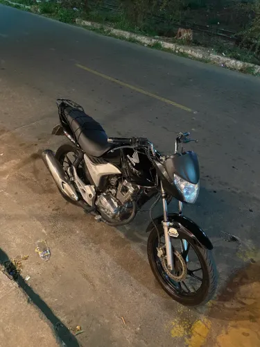 Vendo Titan 150 mix 2010