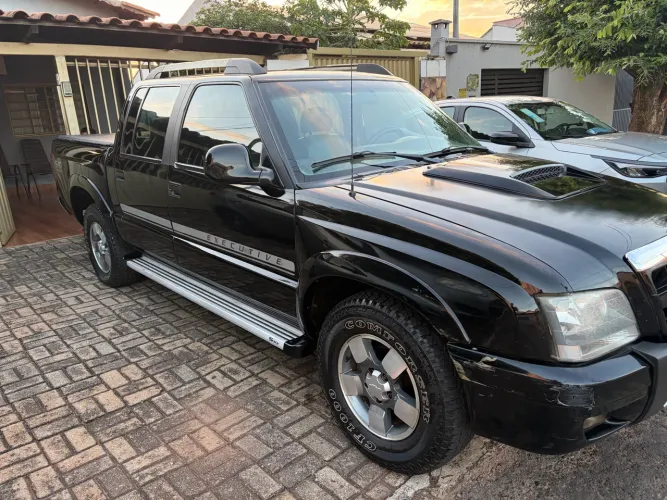 Chevrolet S10 P-up Executive 2.4 MPFI F.power CD 2011