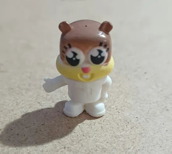1 Sandy Bochechas do Batavinho Surpresa Bob Esponja