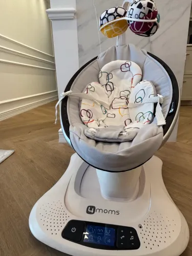 Cadeirinha de descanso Mamaroo 4Moms para bebês