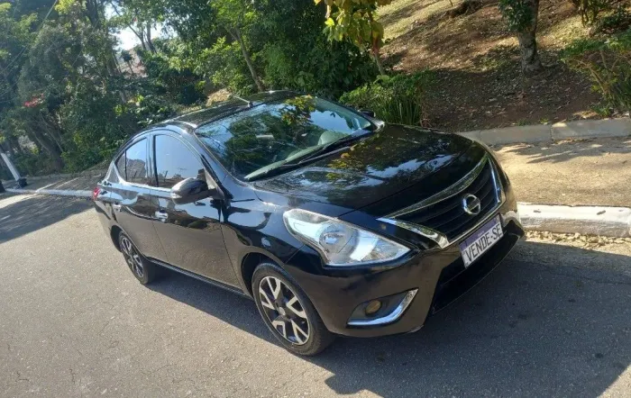 Nissan Versa SL 1.6 16V Flexstart 4P Aut. 2017