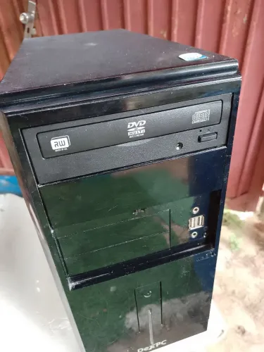 CPU core 2QUAD DESAPEGO 4gb DDR2 hd250 ok saudavel