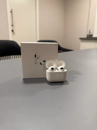 AirPods 3