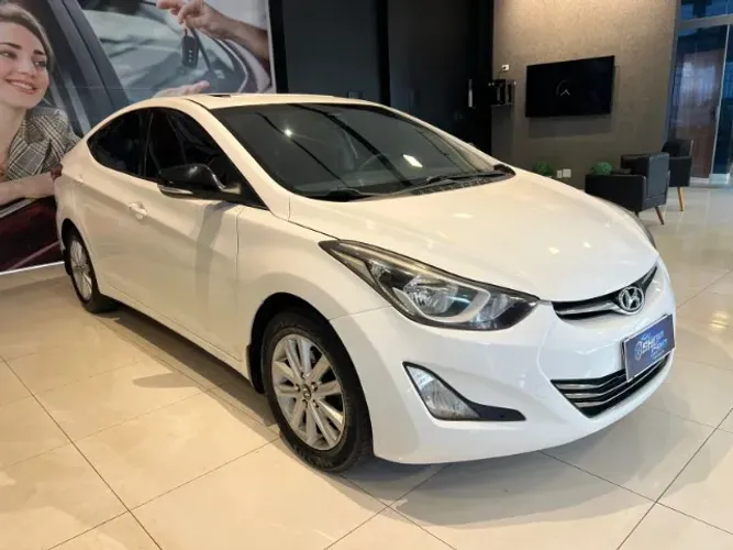 Hyundai Elantra GLS 2.0 16V Flex Aut. 2015