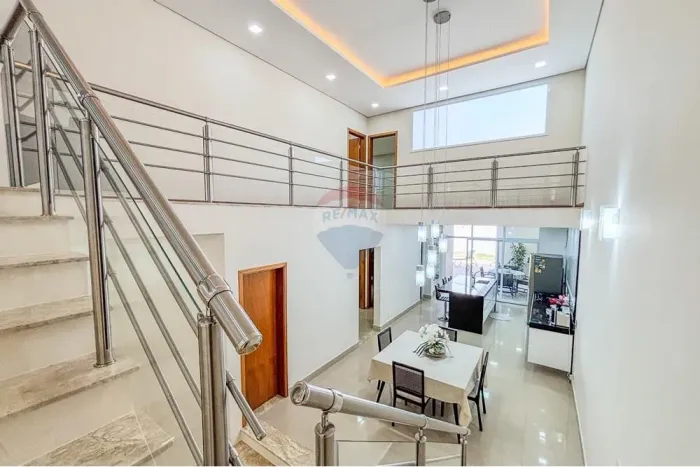 Casa de Condomínio à Venda- 4 suítes- 290m² - Swiss Park- Campinas- R$1.890.000,00