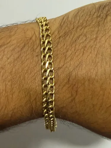 Linda pulseira em ouro 18k