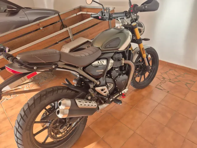 Triumph scrambler 400cc 2025