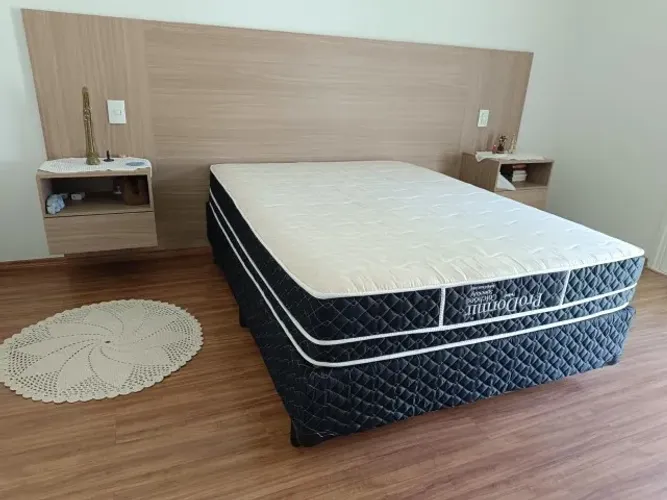 Cama casal Probel Box com colchão