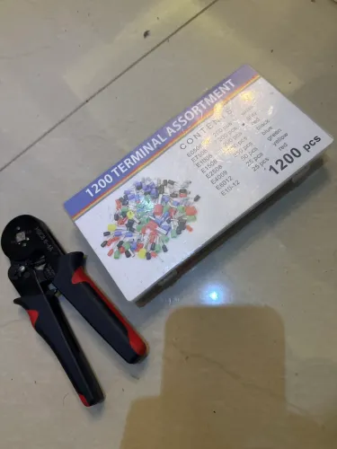Kit Terminais Elétricos 1200 Peças Ilhós Isolados Com Caixa mais alicate crinpador