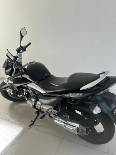 Vendo Suzuki Inazuma Único Dono 