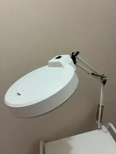 Lupa de mesa 