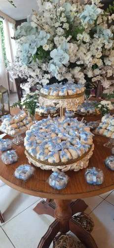 Torta salgada, salgadinhos e docinhos 
