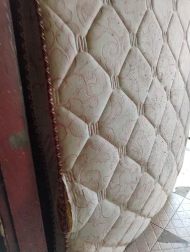 Vendo cama box pra levar hoje só 100motivo viagem