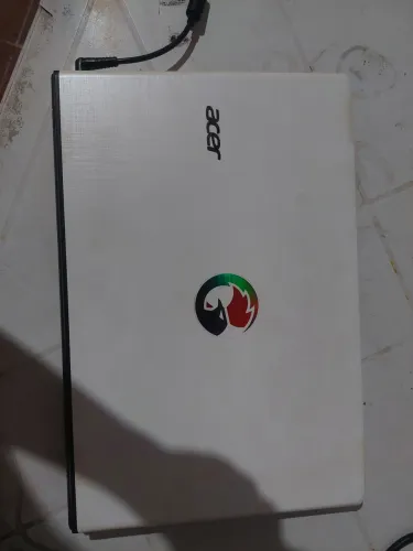 Notebook acer aspire E5-553G Semi Gamer