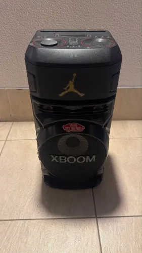 Caixa de Som LG XBOOM Bluetooth - Som Potente para Festas