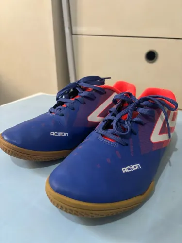 Chuteira umbro 