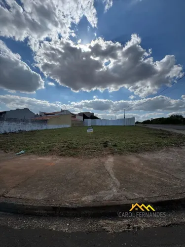 Terreno misto no bairro Altos do Taquaral