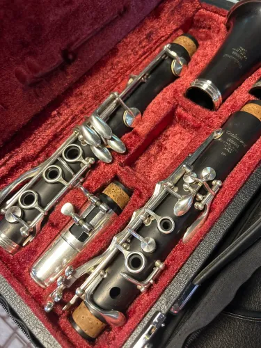 Clarinete Yamaha 651 Profissional 