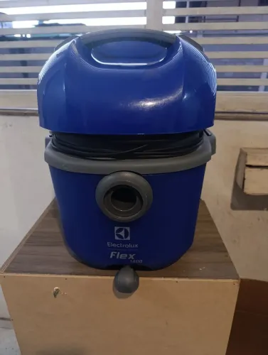 Aspirador Eletrolux pó e água
