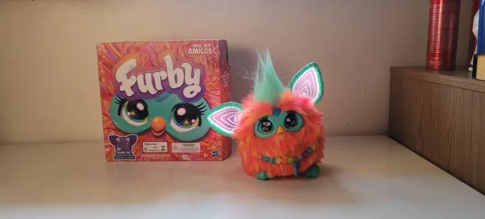 Furby coral 2023