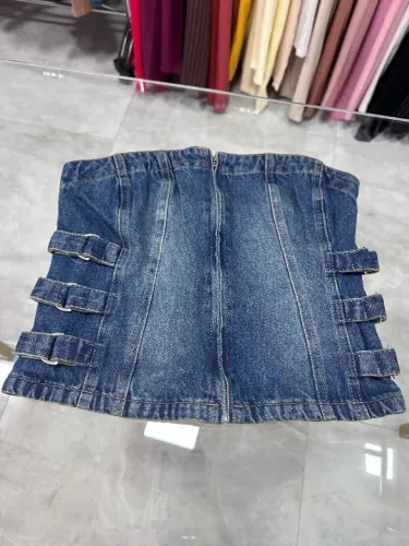 Roupas em jeans
