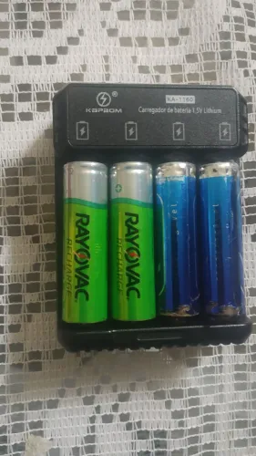 Carregador e pilhas recarregáveis!