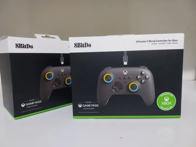 Controle xbox series S/X 8bitdo com fio (LACRADO)